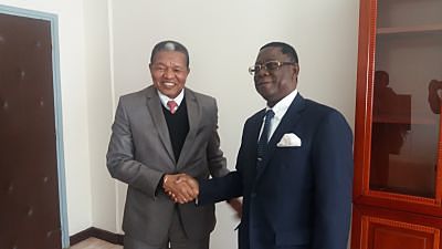 Visite de Courtoisie de Theodor HOLO, ancien président de la Haute Cour de Justice de la République de Bénin au Président du CFM (Ampefiloha 25 Juillet 2018)