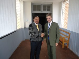 Le 20 juin 2019, le Président du CFM, Maka Alphonse, a reçu le représentant de l’Union européenne qui est venu lui voir pour une visite de travail.